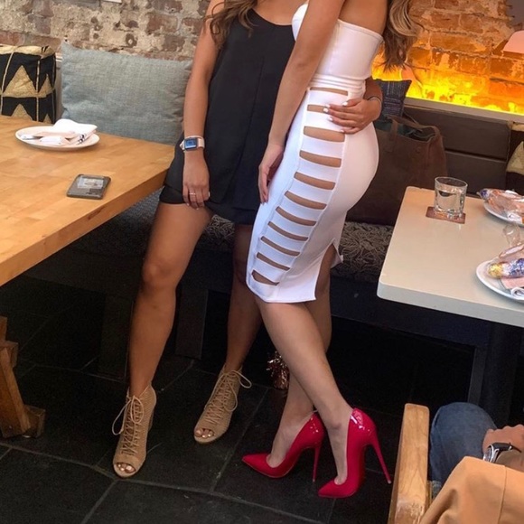 Missguided white cut outs dress - Picture 2 of 3